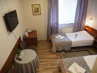 Отели типа «постель и завтрак» Dom Gościnny Радзеёвице Стандартный двухместный номер с 1 кроватью-1